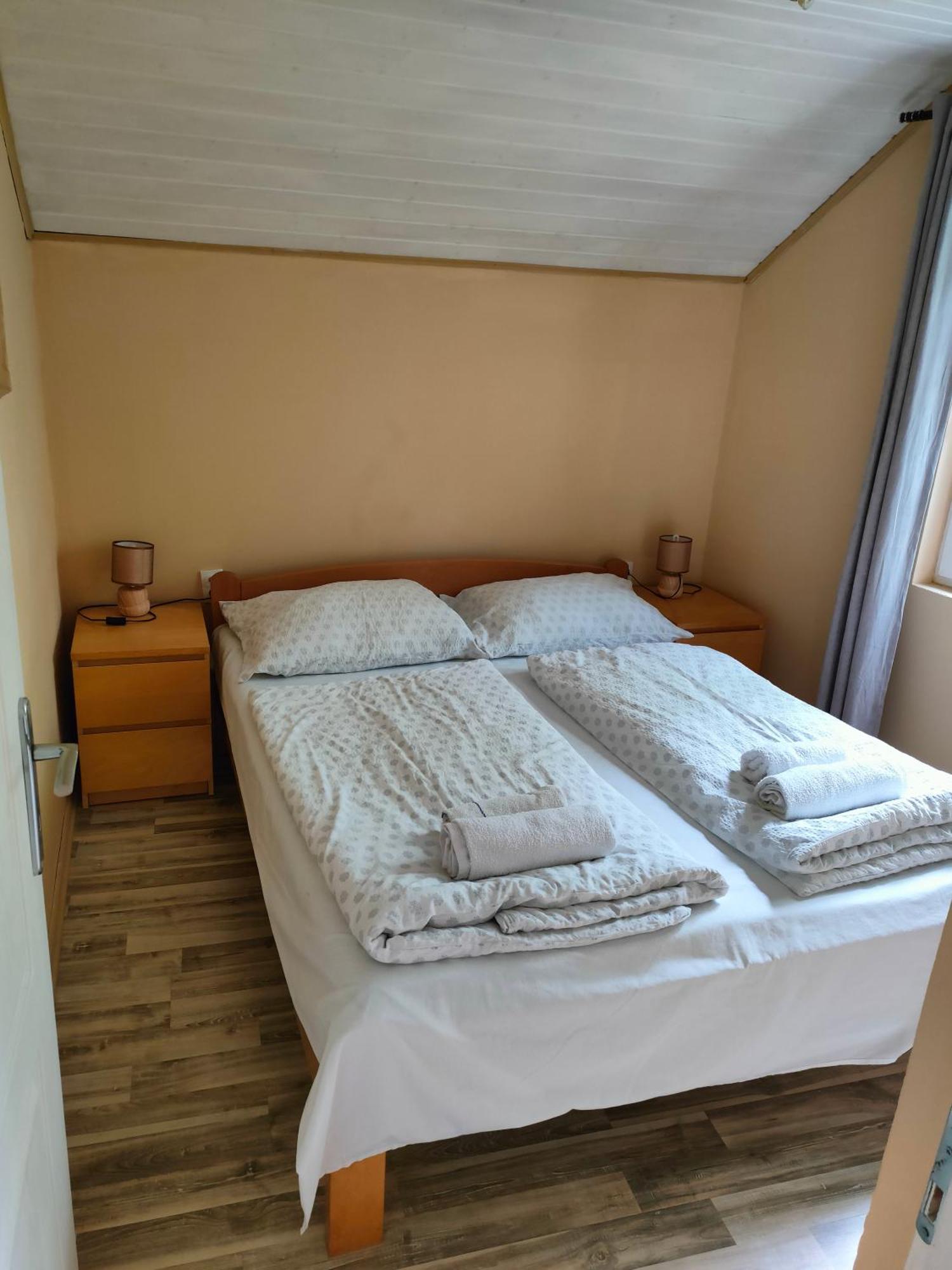 Joky Katona Rooms & Apartments Palić Esterno foto